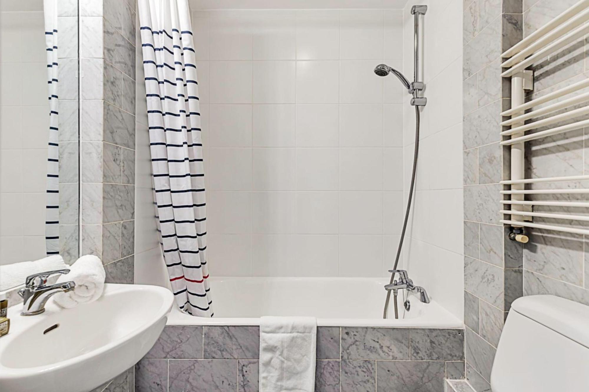 A One-bedroom Situated In Appartamento Londra