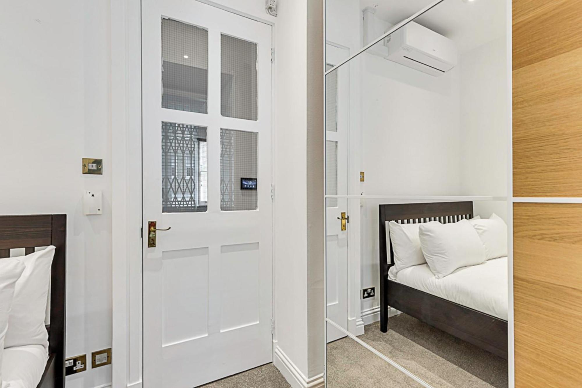 Appartamento A One-bedroom Situated In