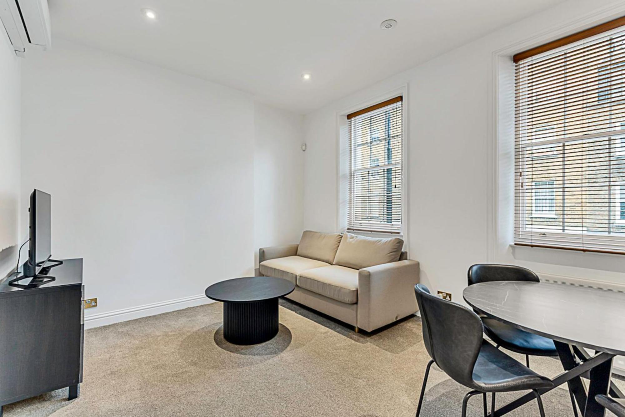 Appartamento A One-bedroom Situated In Londra